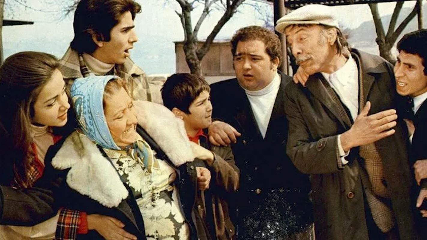 EN SEVİLEN YEŞİLÇAM FİLMLERİ..