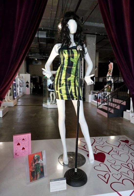 Amy Winehouse`un Eşyaları Satıldı