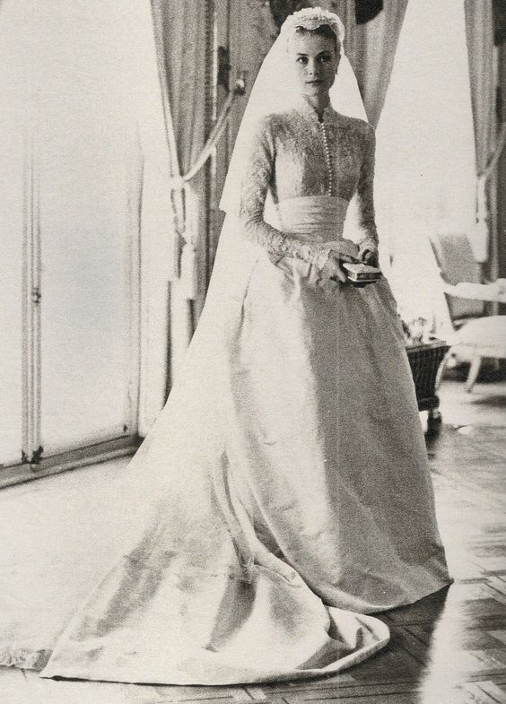 Grace Kelly`nin İkonik Gelinliği