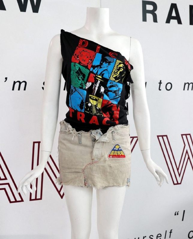Amy Winehouse`un Eşyaları Satıldı