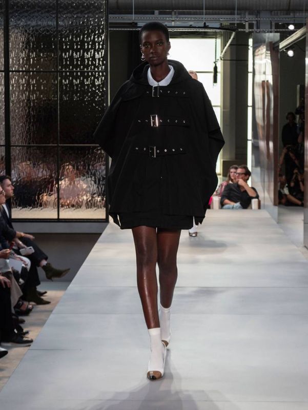 Burberry lkbahar / Yaz 2019 Hazr Giyim Koleksiyonu