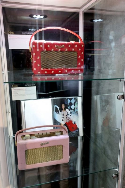 Amy Winehouse`un Eşyaları Satıldı