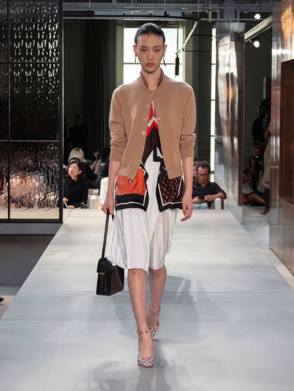 Burberry lkbahar / Yaz 2019 Hazr Giyim Koleksiyonu