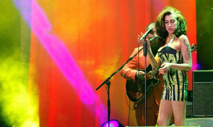 Amy Winehouse`un Eşyaları Satıldı