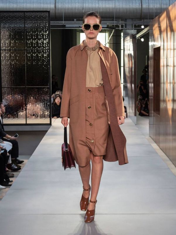 Burberry lkbahar / Yaz 2019 Hazr Giyim Koleksiyonu